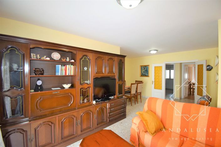 Image No.10-4 Bed Property for sale