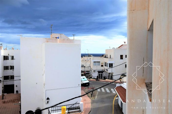 Image No.14-4 Bed Property for sale