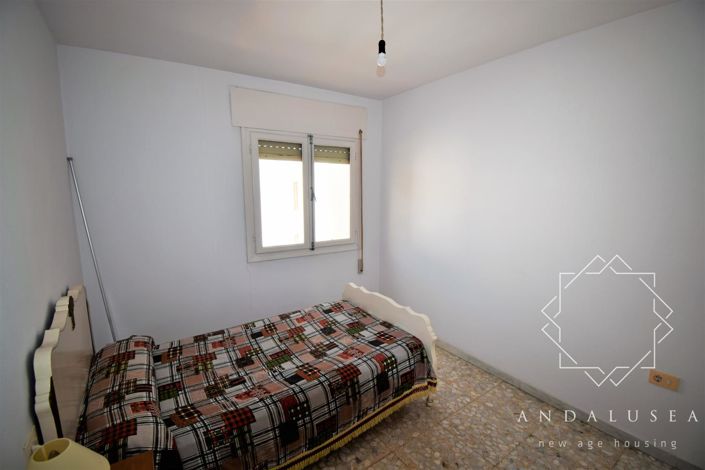 Image No.33-4 Bed Property for sale