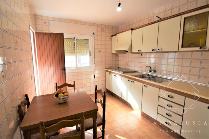 Image No.34-4 Bed Property for sale