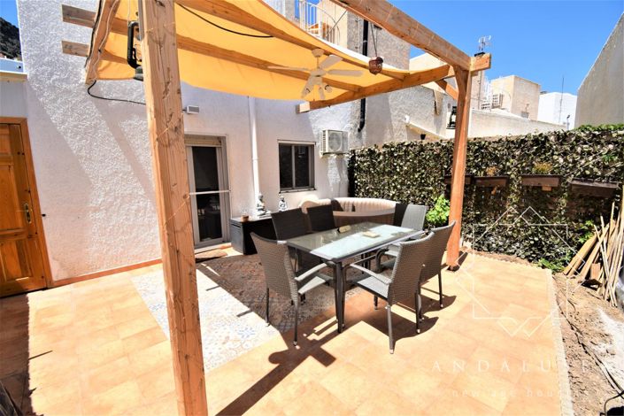 Image No.32-2 Bed Property for sale