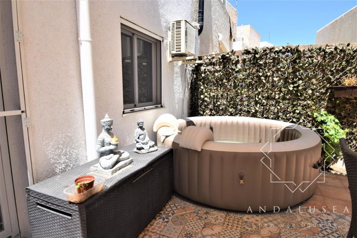 Image No.34-2 Bed Property for sale