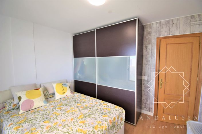 Image No.8-2 Bed Property for sale