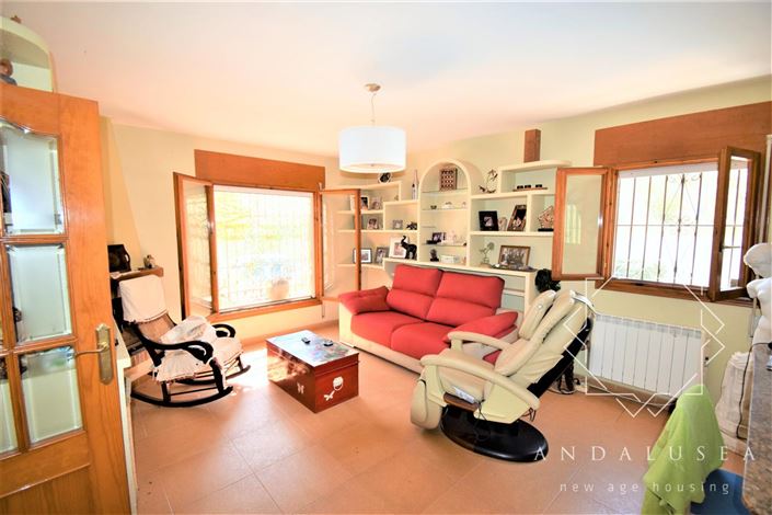 Image No.5-3 Bed Property for sale