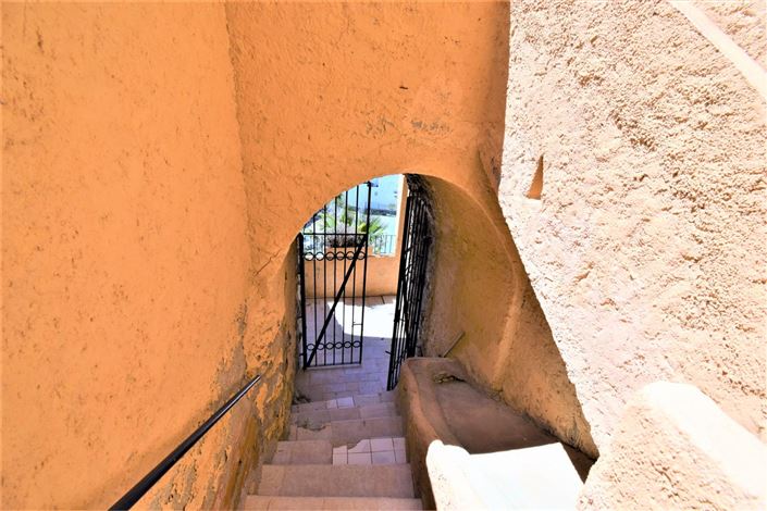 Image No.26-7 Bed Property for sale