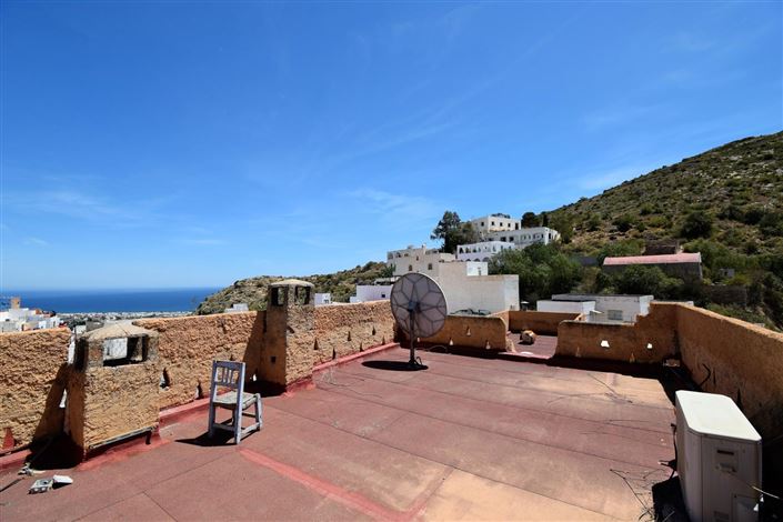 Image No.3-7 Bed Property for sale