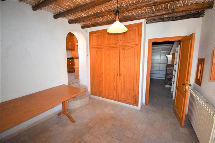 Image No.42-7 Bed Property for sale