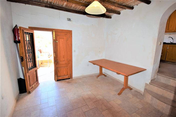 Image No.44-7 Bed Property for sale