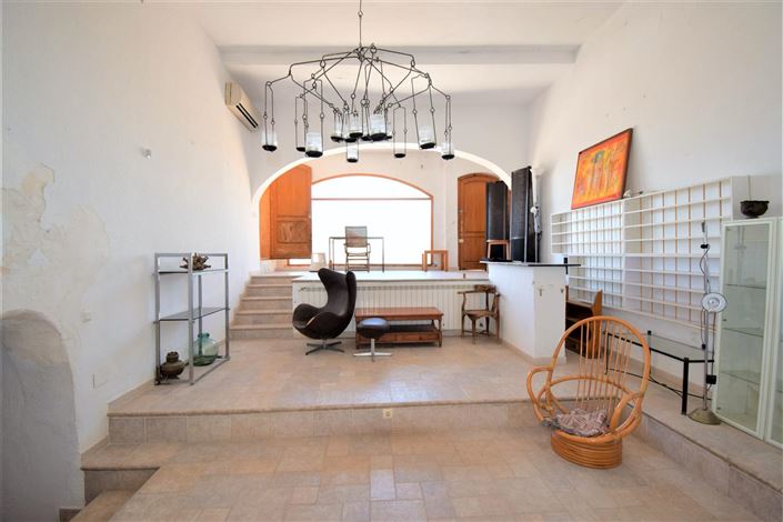 Image No.48-7 Bed Property for sale