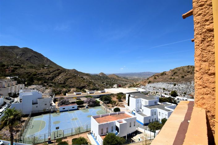 Image No.70-7 Bed Property for sale