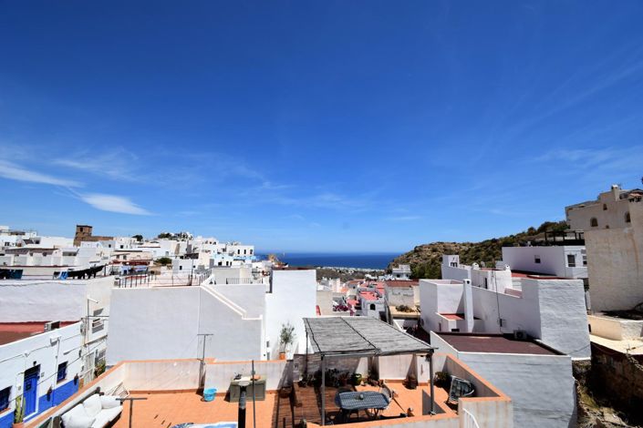 Image No.81-7 Bed Property for sale