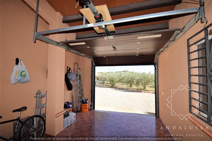 Image No.41-3 Bed Property for sale