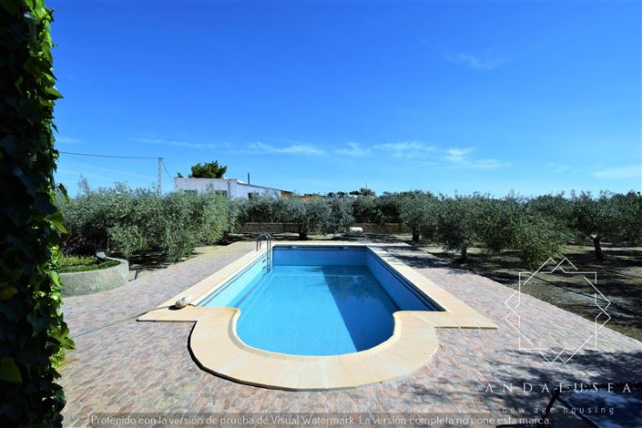 Image No.50-3 Bed Property for sale