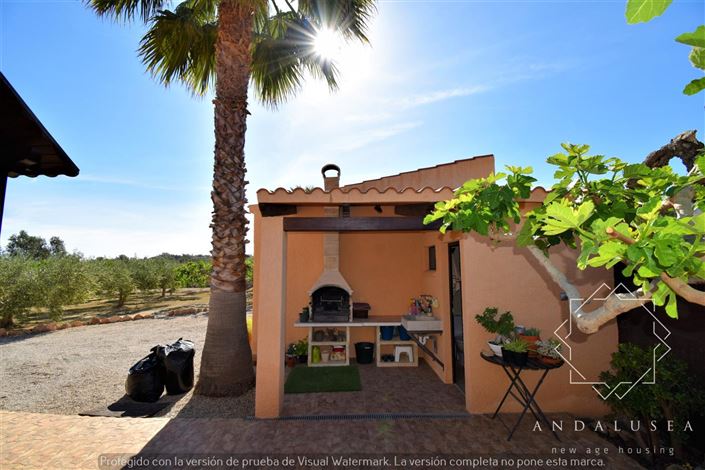 Image No.55-3 Bed Property for sale