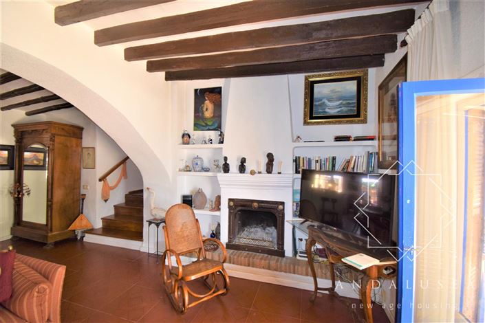 Image No.18-4 Bed Property for sale