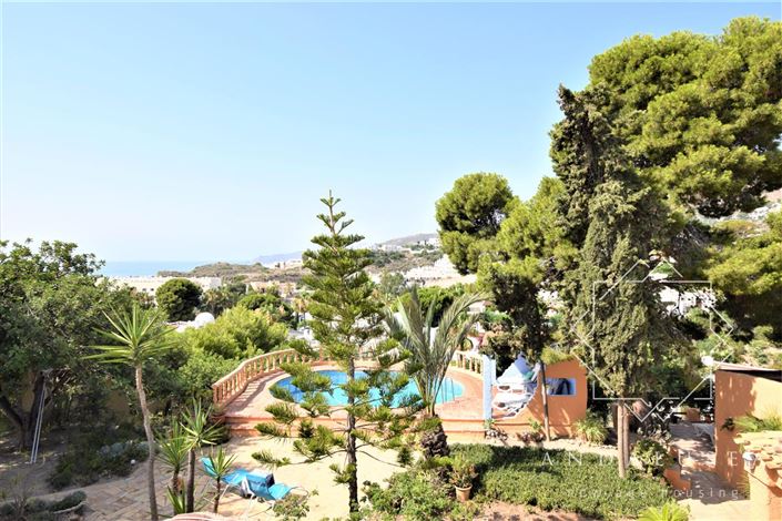 Image No.3-4 Bed Property for sale