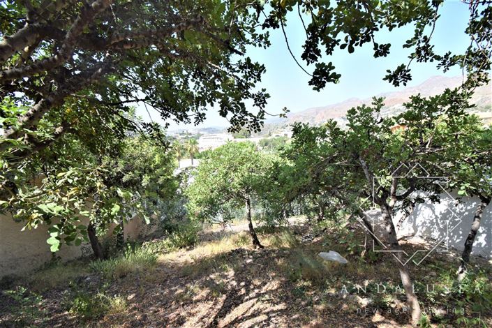 Image No.41-4 Bed Property for sale