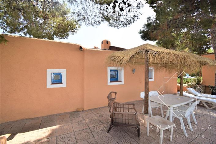 Image No.49-4 Bed Property for sale