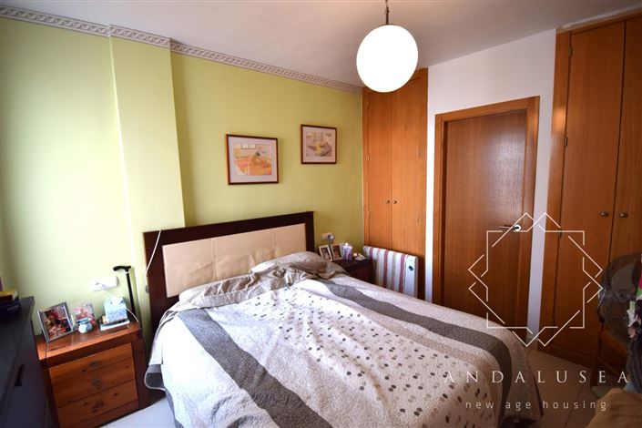 Image No.10-3 Bed Property for sale