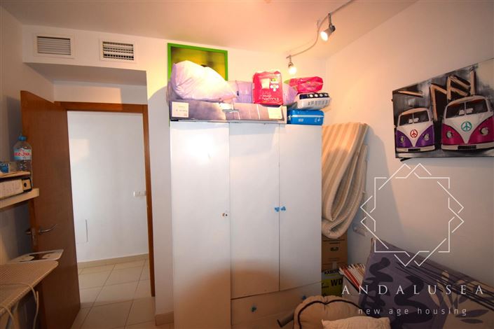 Image No.17-3 Bed Property for sale