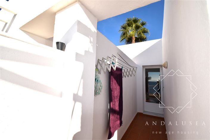 Image No.34-3 Bed Property for sale