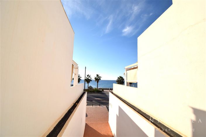 Image No.47-3 Bed Property for sale