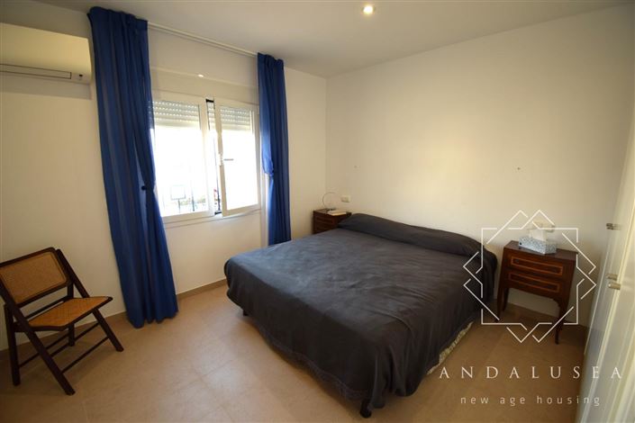 Image No.15-3 Bed Property for sale