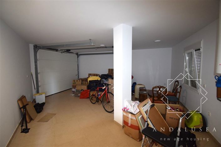 Image No.36-3 Bed Property for sale