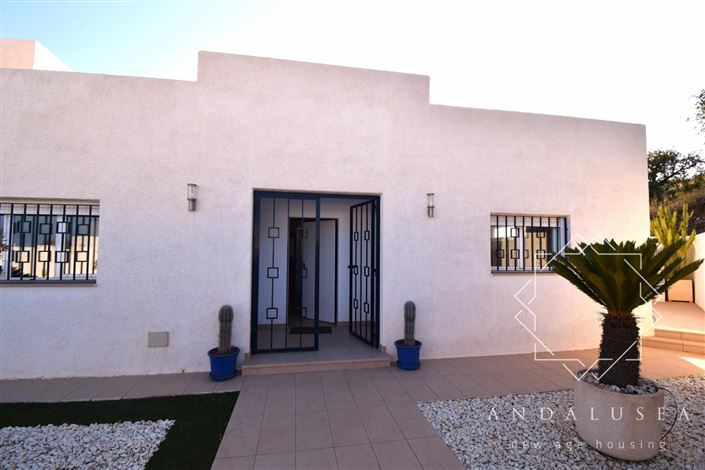 Image No.59-3 Bed Property for sale