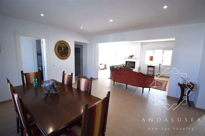 Image No.7-3 Bed Property for sale