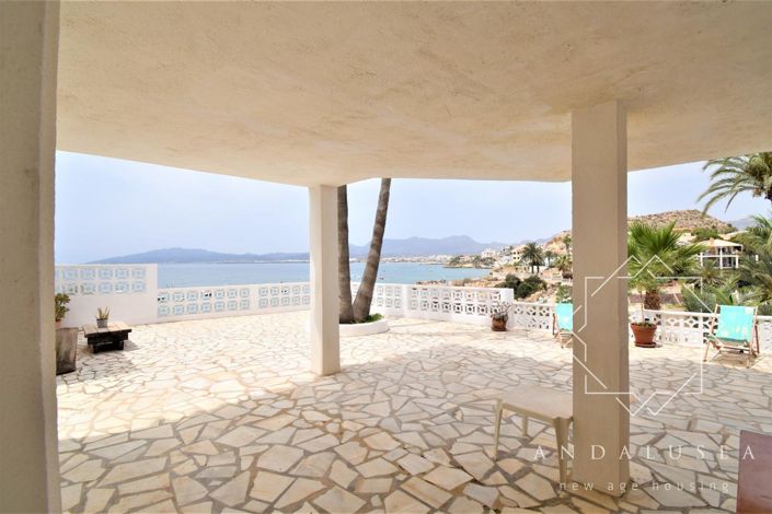 Image No.44-8 Bed Property for sale