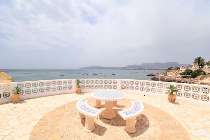 Image No.49-8 Bed Property for sale