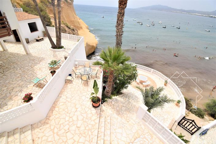 Image No.57-8 Bed Property for sale