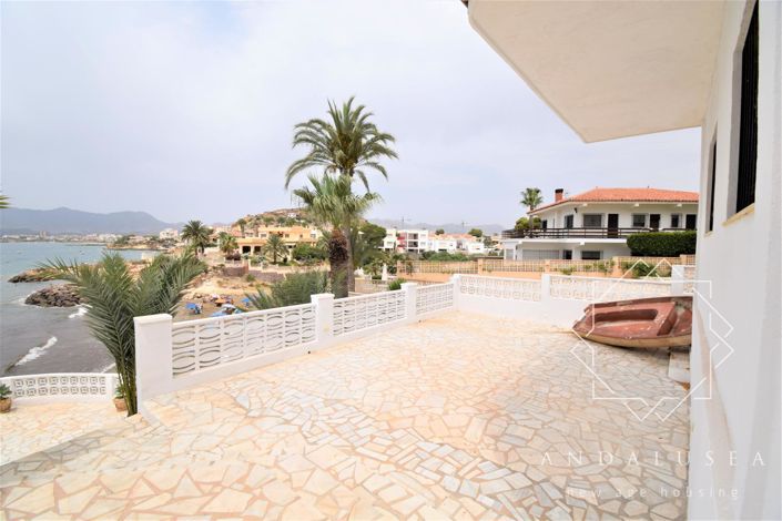 Image No.59-8 Bed Property for sale