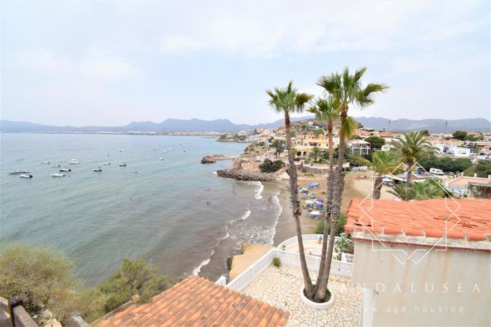 Image No.61-8 Bed Property for sale