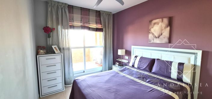 Image No.21-2 Bed Property for sale