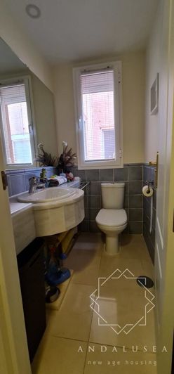 Image No.36-2 Bed Property for sale