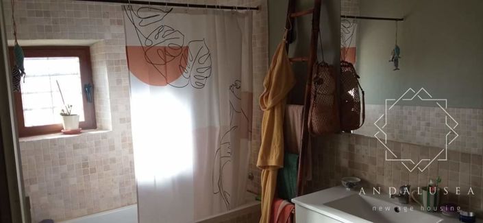 Image No.33-3 Bed Property for sale