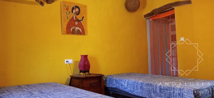 Image No.37-3 Bed Property for sale