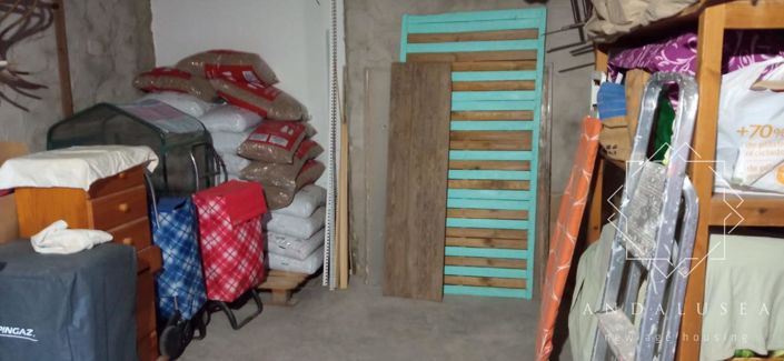 Image No.43-3 Bed Property for sale