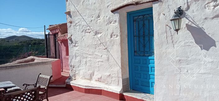 Image No.5-3 Bed Property for sale