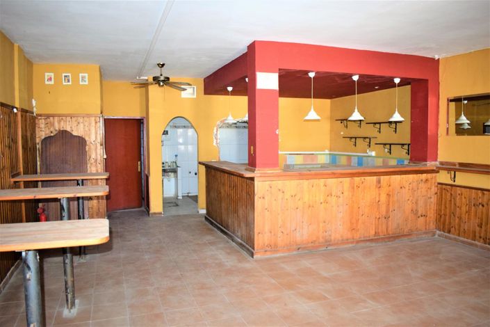 Image No.11-1 Bed Property for sale