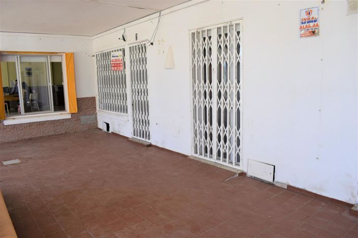 Image No.17-1 Bed Property for sale