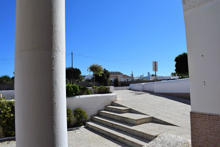 Image No.2-1 Bed Property for sale