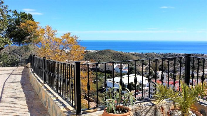 Image No.25-1 Bed Property for sale