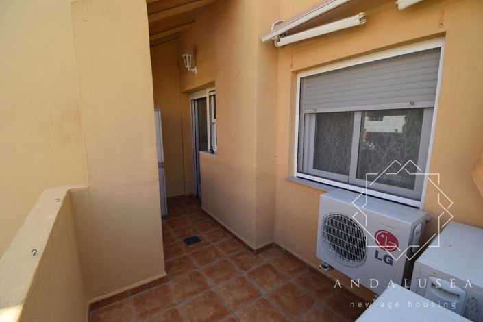 Image No.20-2 Bed Property for sale