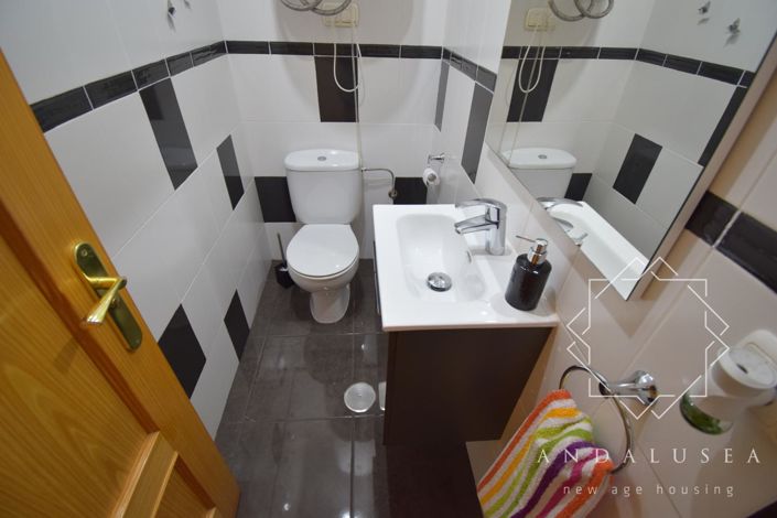 Image No.23-2 Bed Property for sale