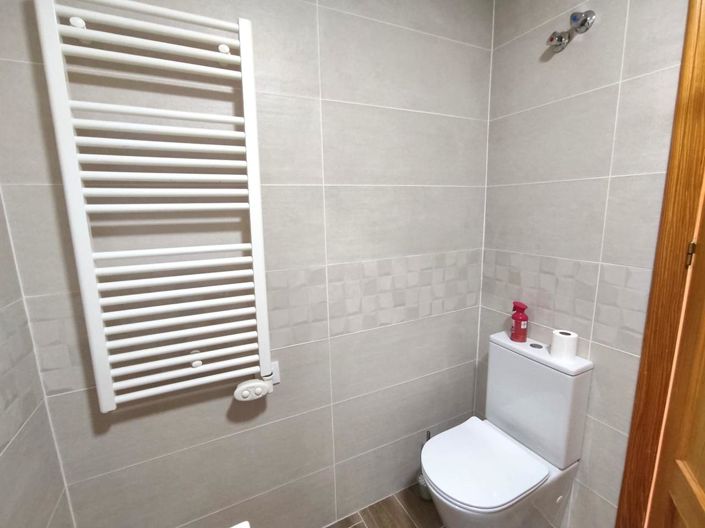 Image No.26-2 Bed Property for sale