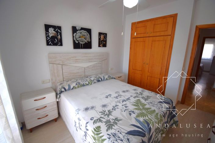 Image No.30-2 Bed Property for sale