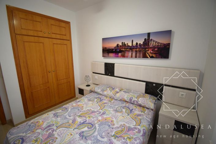 Image No.33-2 Bed Property for sale